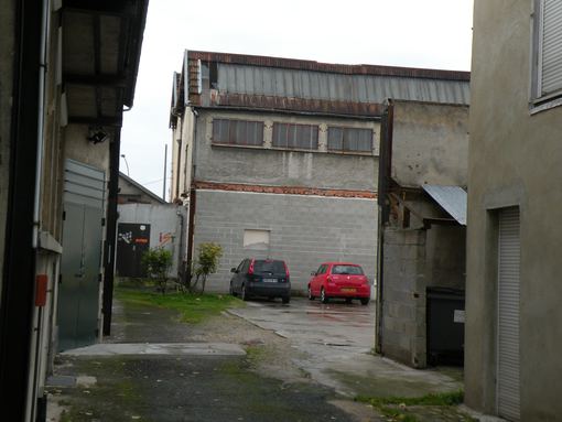  hangar industriel, avenue Marie de Champagne